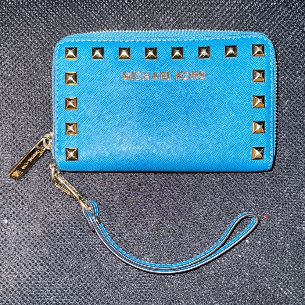 Michael Kors Turquoise Studded Wristlet beautiful (AN)